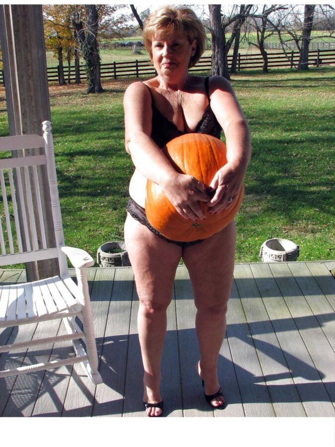 Free porn pics of Deb, Mature Milf from upstate New York 19 of 43 pics
