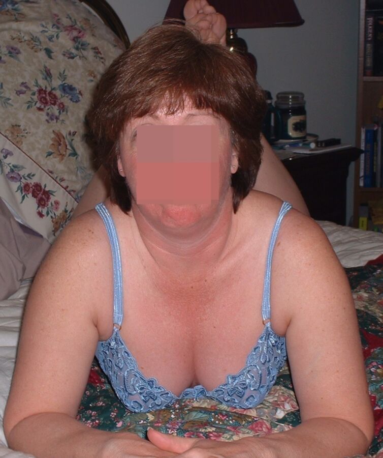 Free porn pics of Mom Teasing 2 of 5 pics
