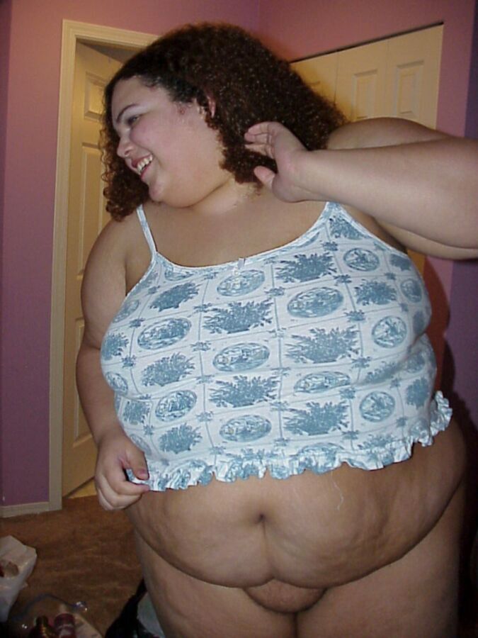 Free porn pics of Fatty vibrates her da dink a dink 1 of 153 pics