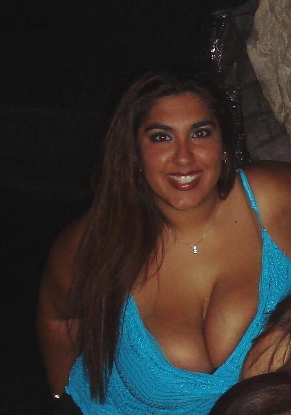 Free porn pics of In my HoF :  big smile + big squeezed boobs = perfect fit 2 of 24 pics