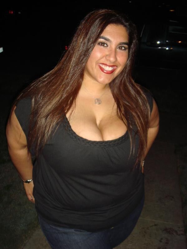 Free porn pics of In my HoF :  big smile + big squeezed boobs = perfect fit 13 of 24 pics