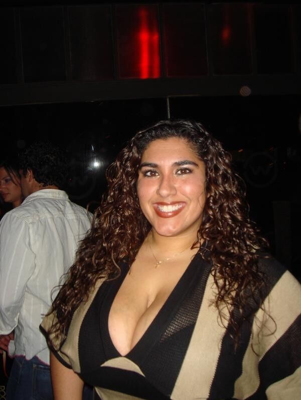 Free porn pics of In my HoF :  big smile + big squeezed boobs = perfect fit 18 of 24 pics
