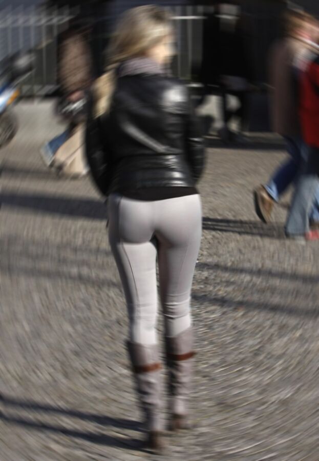 Free porn pics of Po und Stiefel, Jeans und Absatz (streetshots) 13 of 17 pics