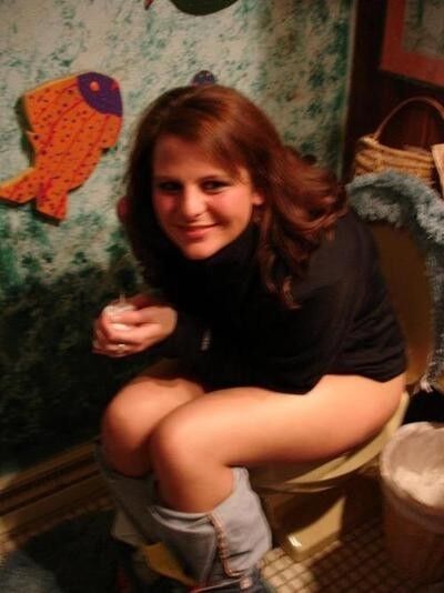 Free porn pics of girls on toilet 4 of 9 pics