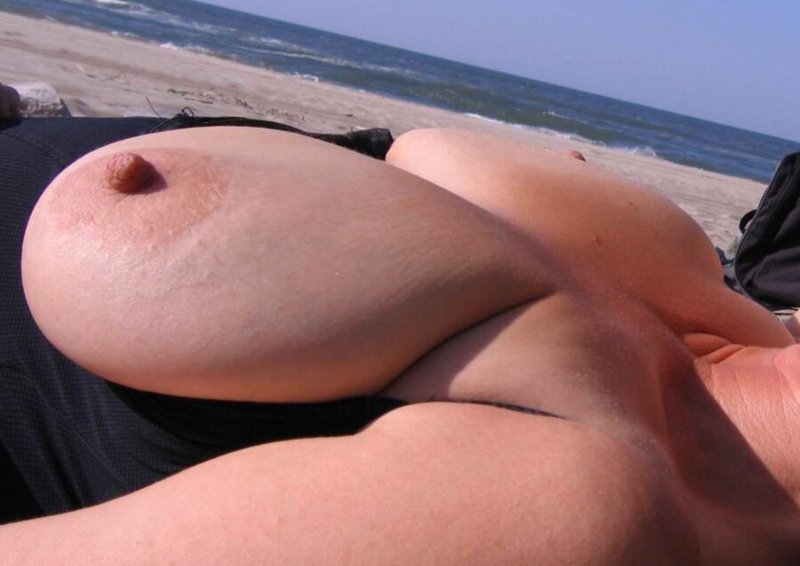 Free porn pics of Mitoo : her big boobs 11 of 17 pics