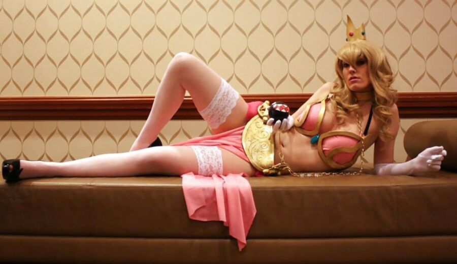 Free porn pics of Liz Katz as Princess Peach Cosplay 14 of 45 pics