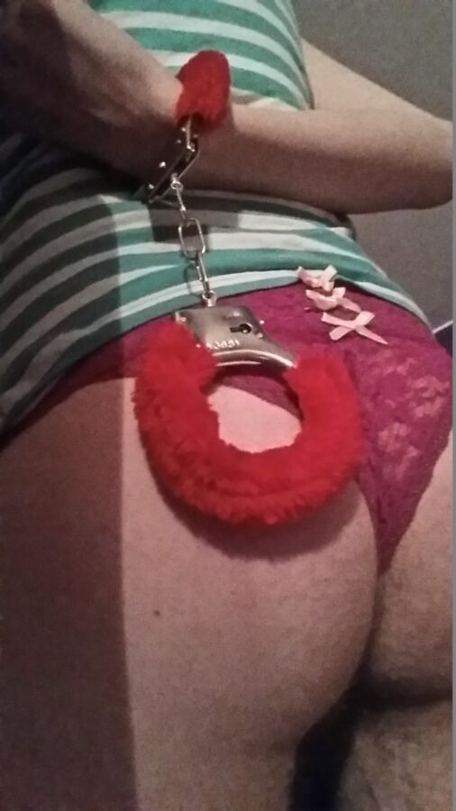 Free porn pics of Sissy and handcuffs 5 of 5 pics