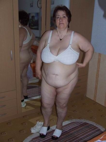 Corinna A Fat German Mature Ssbbw Naked First Shoot Of Her Life Bbw Fuck Pic