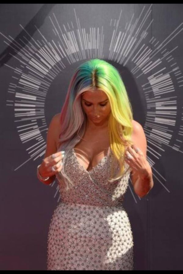 Free porn pics of Kesha 9 of 11 pics