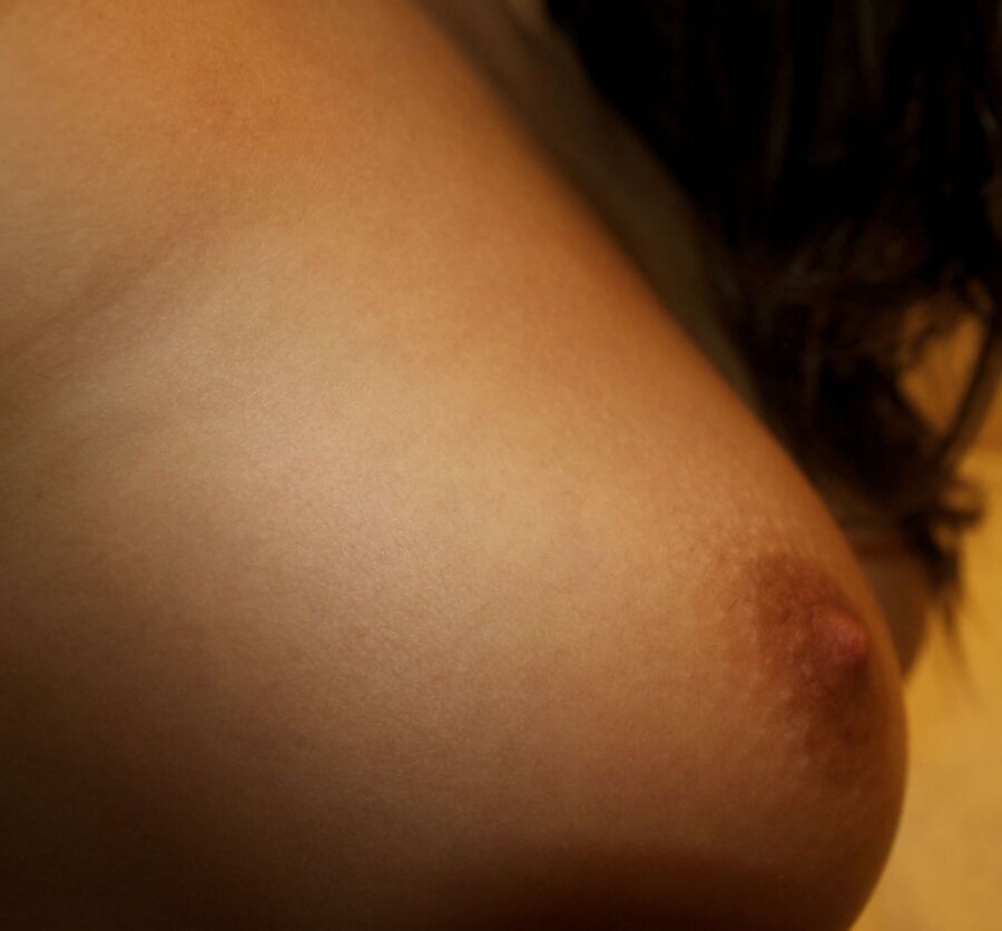 nipples-contest  22 of 30 pics