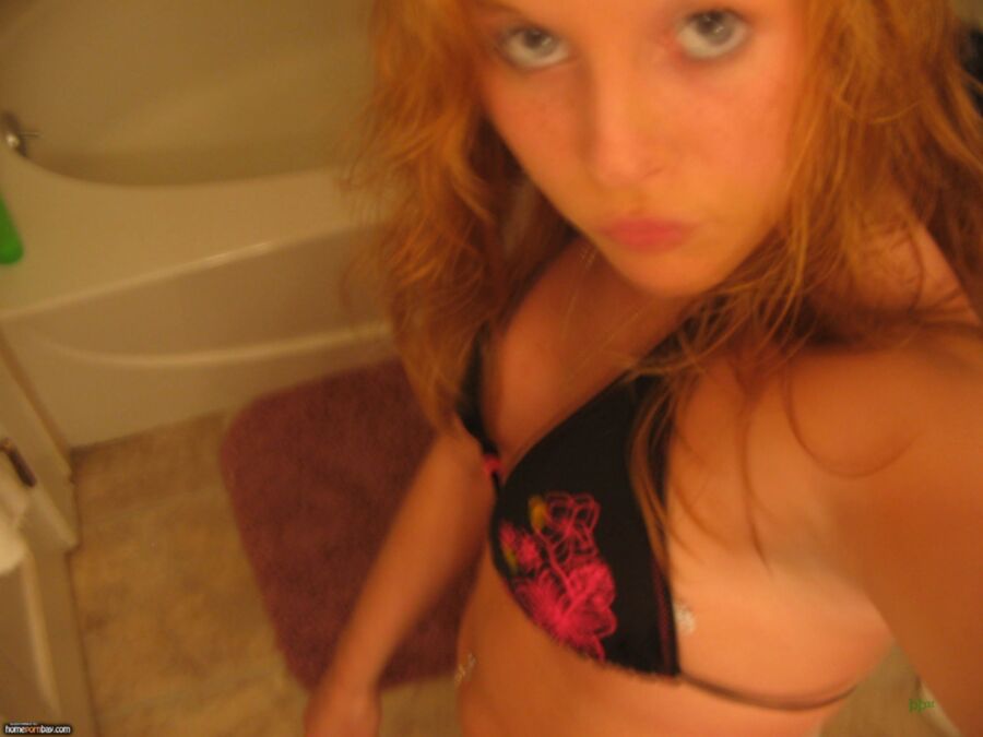 Free porn pics of Amateur Teens selfie P-P ¤ 2 of 28 pics