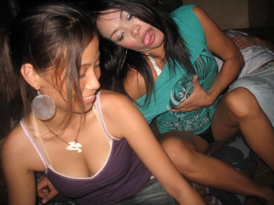 Fet - More of Thai bar Girls / Hookers 1 of 92 pics