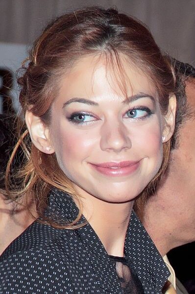 Free porn pics of Annaleigh Tipton Keeping a Warm Body 12 of 74 pics