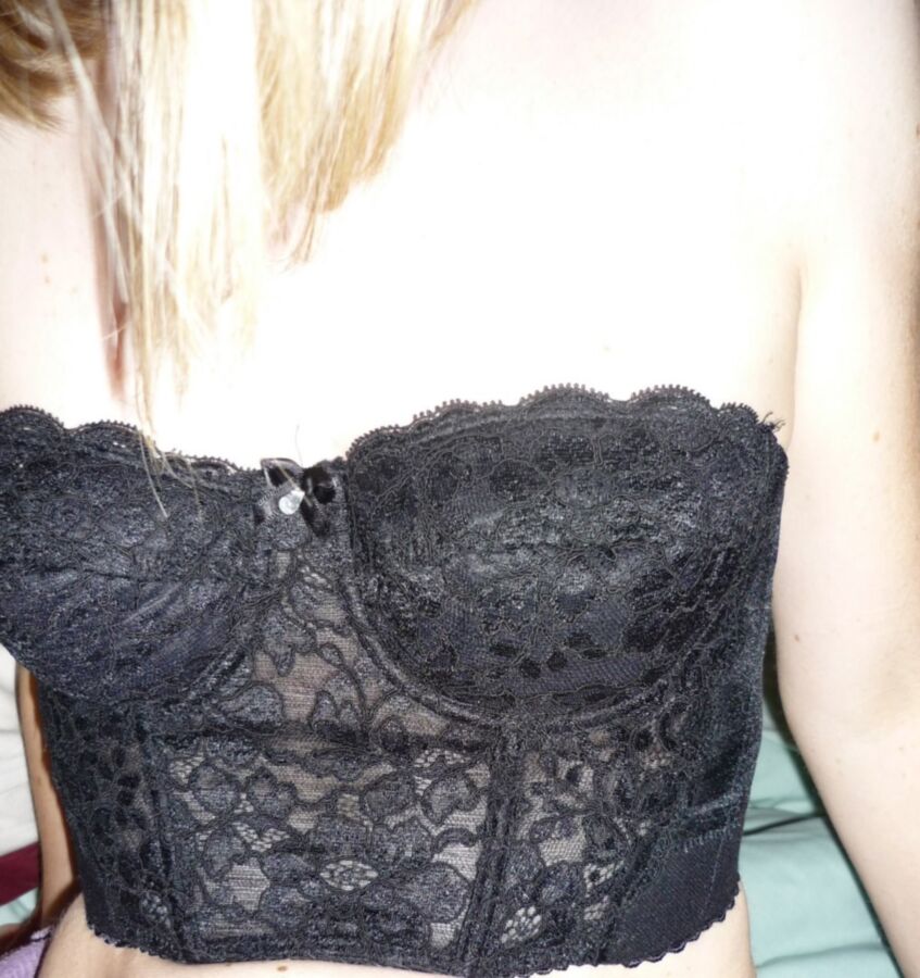 Free porn pics of Miss Slut Pulling her tits out again in a Black Corset 3 of 12 pics
