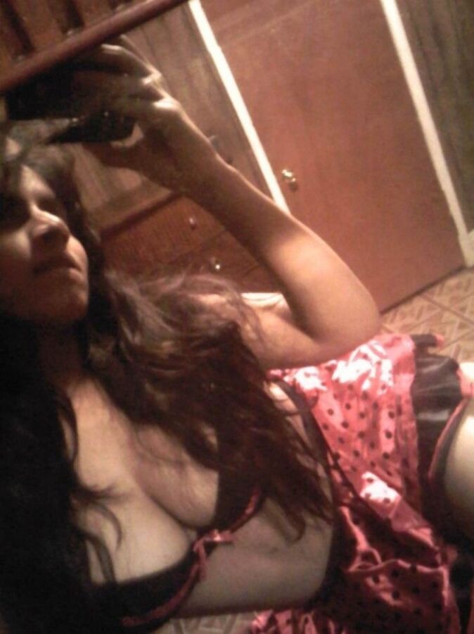 Free porn pics of Busty Indian Babe Gets Kinky 8 of 174 pics