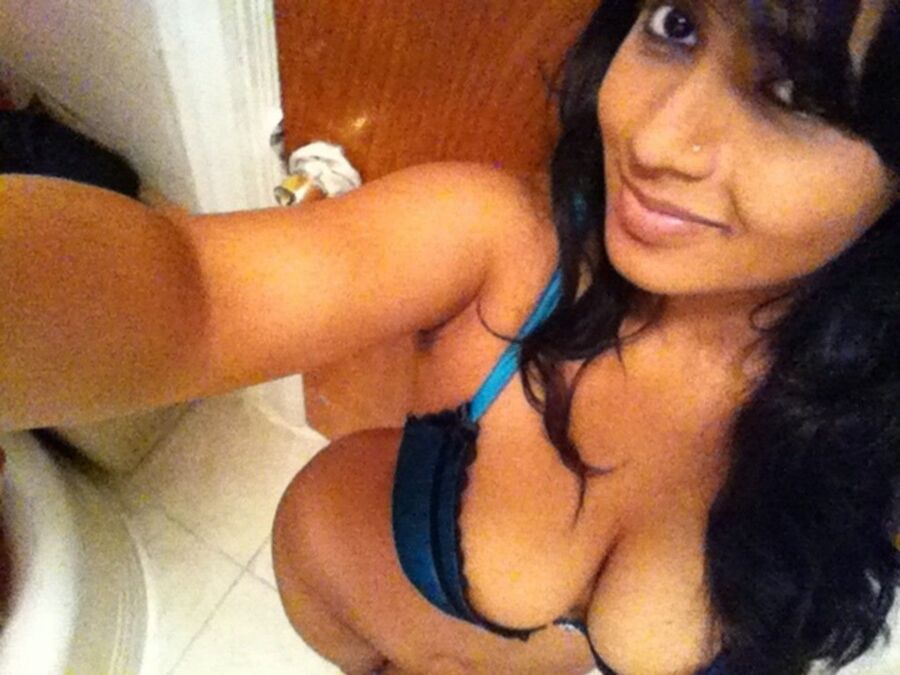 Free porn pics of Busty Indian Babe Gets Kinky 4 of 174 pics