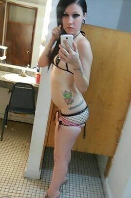 Free porn pics of crymsin the stripper 21 of 27 pics