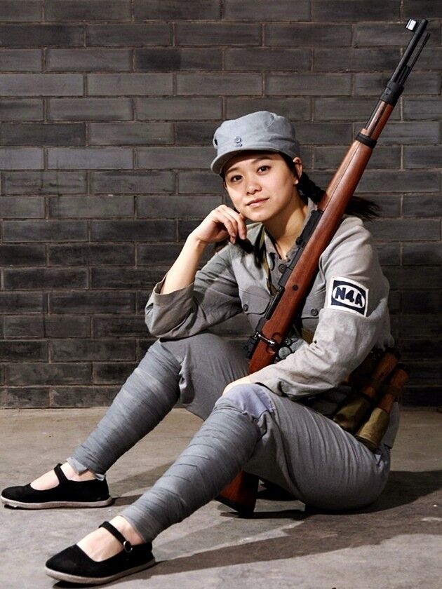 Chinese Military Girls 两 4 of 24 pics