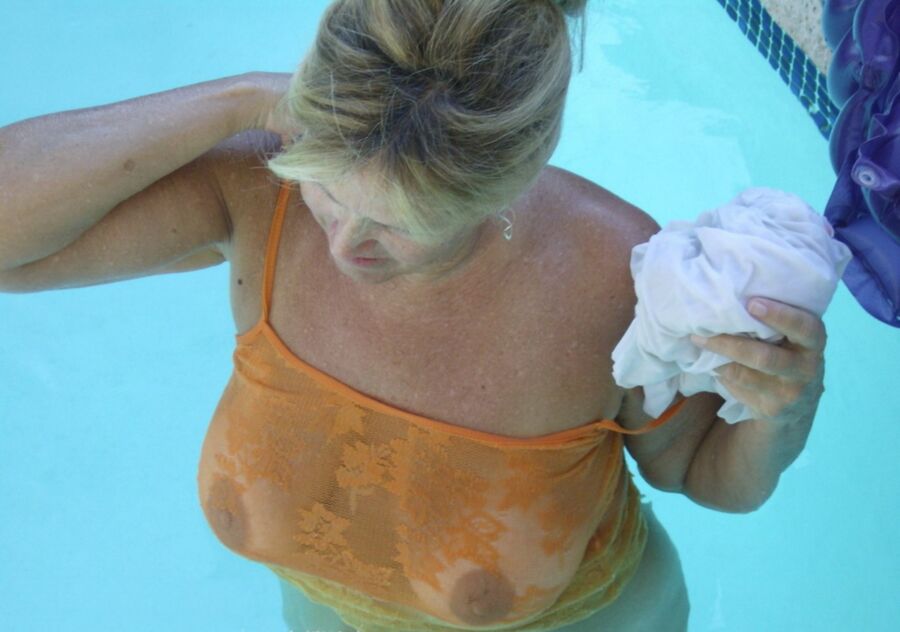 Free porn pics of Nancy Orange at Pool 22 of 25 pics
