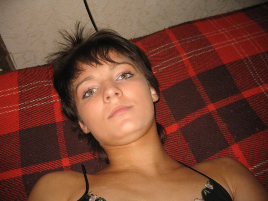 shorthaired poser 9 of 65 pics