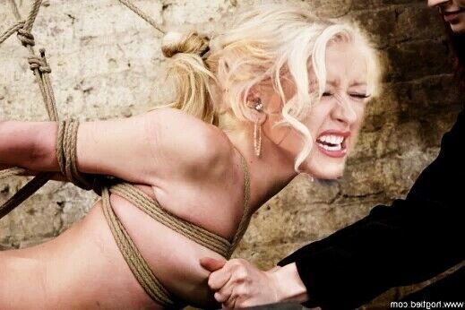 Free porn pics of Christina Aguilera 13 of 27 pics