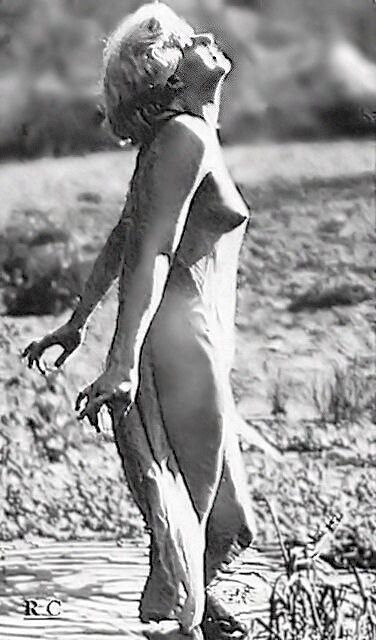 Jean Harlow 15 of 23 pics
