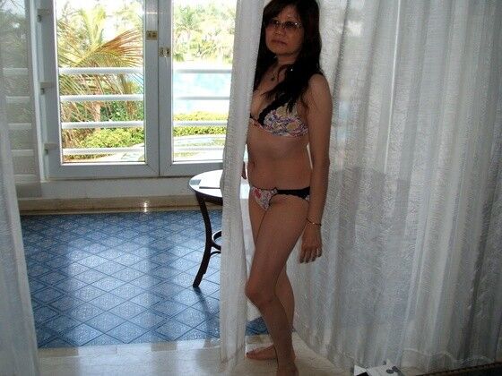 Mature Taiwan Chinese wife, shared by hubby 7 of 23 pics