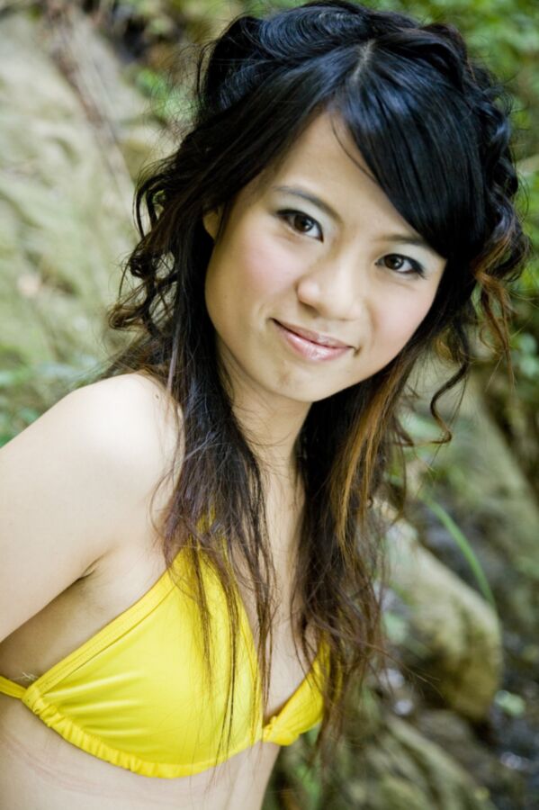 Chinese Beauties - Coie C - Yellow Bikini 6 of 50 pics