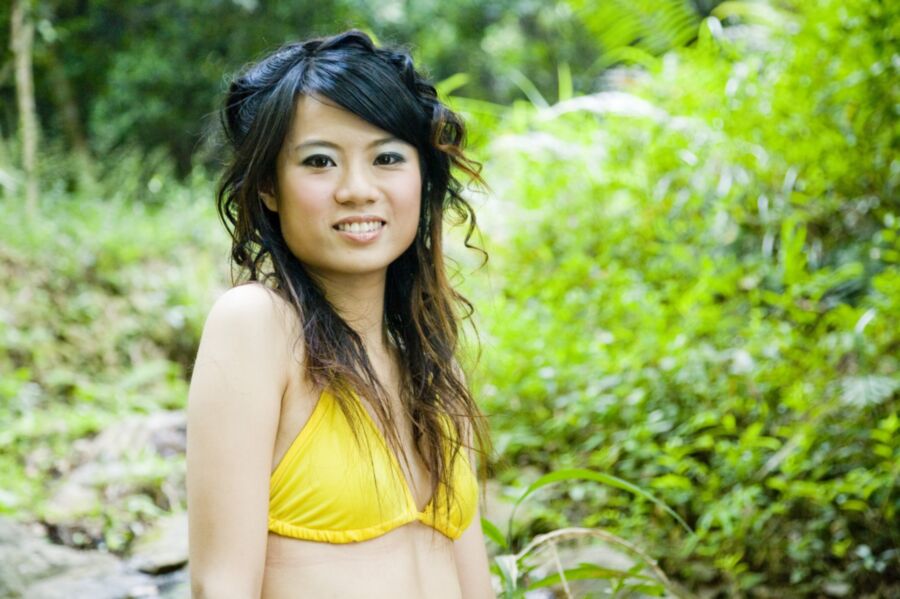 Chinese Beauties - Coie C - Yellow Bikini 1 of 50 pics