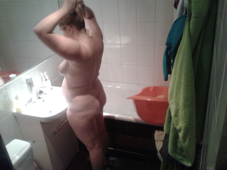 Free porn pics of Young wife from Poland bath and after bath 6 of 16 pics