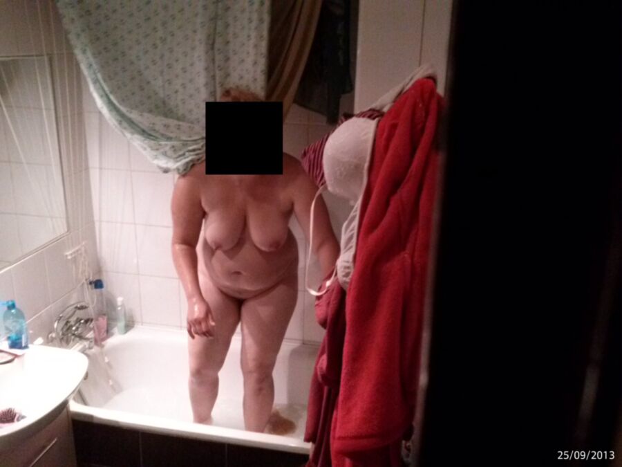 Free porn pics of Young wife from Poland bath and after bath 16 of 16 pics