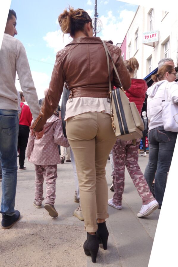 Free porn pics of Candid round ass in brown pants. 004 5 of 20 pics