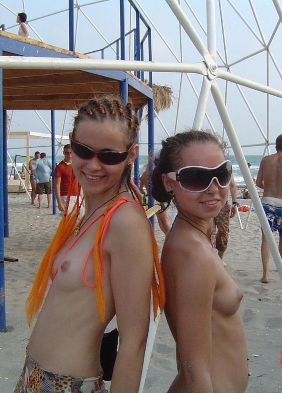 Free porn pics of beachgirls (13) 8 of 33 pics