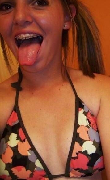 Free porn pics of cute faces with tongue 4 of 7 pics