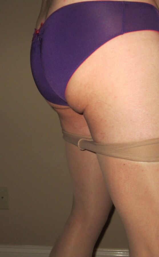 Free porn pics of pantyhose and purple 18 of 28 pics