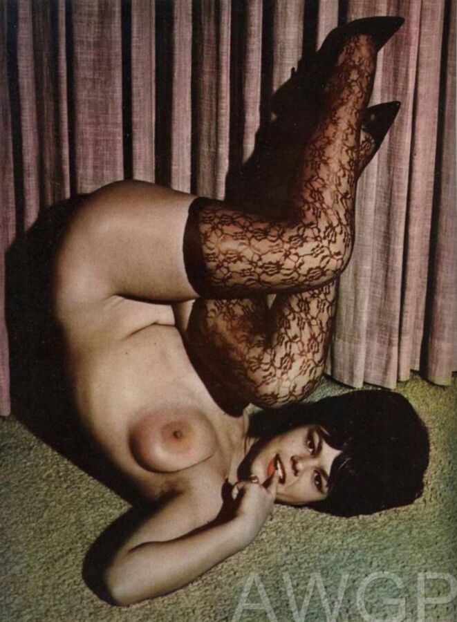 Free porn pics of Vintage stocking Girls 25 9 of 64 pics