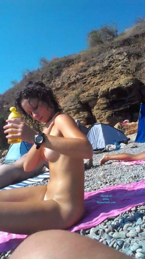 Free porn pics of beachgirls (21) 19 of 33 pics