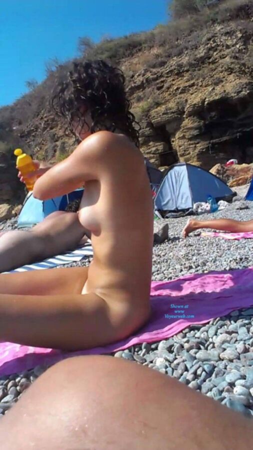 Free porn pics of beachgirls (21) 8 of 33 pics