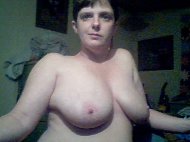 Free porn pics of Big Tits short hair web cam slut 5 of 11 pics